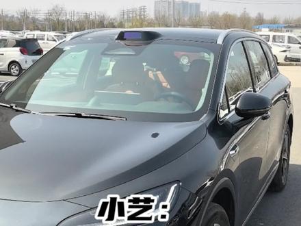 尚界H5车外语音提示,在泊车过程中有人挡住不必按喇叭,小艺提醒他#尚界H5 #鸿蒙智行 #开尚界马上发 #小艺