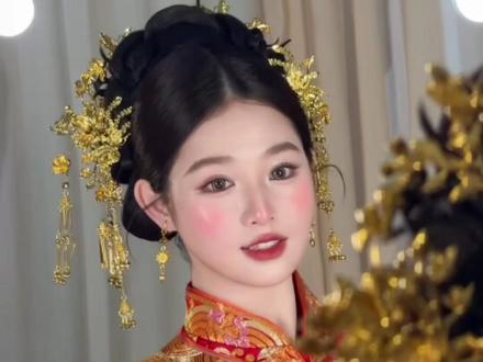 超减龄的秀禾造型跟练版来啦 #秀禾造型 #减龄发型 #中式造型 #新娘中式造型 #教程