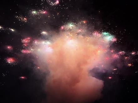 反转就不是彩曱甴.. #玩啥我们都认真 #寻找年味 #彩菊烟花