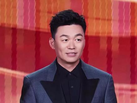 20年后再看《士兵突击》主演,才真切懂了什么叫此一时彼一时 #士兵突击 #张译 #王宝强 #陈思诚 #张国强