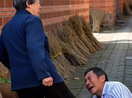 遇到这样的人,我又该怎么办?#即梦AI #AI分身戏精大赛、#我的AI分身杀疯了
#抖音短剧 #家暴零容忍