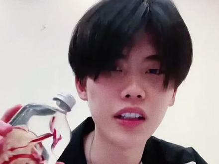 #姜云升 有些人 一边说要相信科学 一边御剑飞行走了 respect