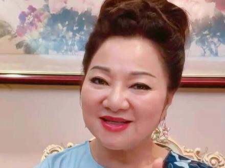 冰冰姐闽南语教学,第三课!跟大家分享”歹势”的意思~#白冰冰 #抖音小助手 @演员陈柏渝 @經紀人陳孝志