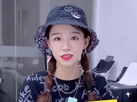 #电脑小技巧 #电脑知识 #如何设置桌面壁纸 教你如何更改桌面壁纸