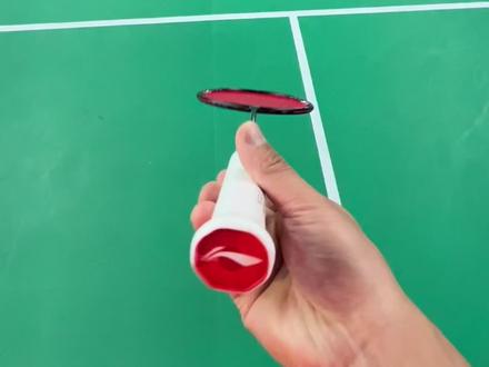 李宁雷霆小钢炮,黑色4U,30磅,尤尼克斯bg80红色高弹线,,原声试打视频,手感刚刚好,中杆软硬适中,拍头偏重,杀球很爽,可拉32磅,和小铁锤简直是珠联璧合建议两把都入!爽翻天!#雷霆小钢炮 #雷霆80 #胜利小铁锤 #羽毛球拍推荐 #打羽毛球的女生