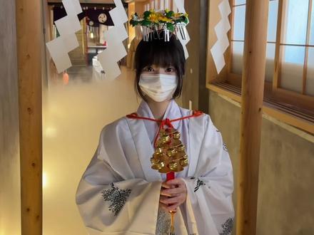 日本女友成为巫女后要给我做口嚼酒 #日本 #日本人 #日语