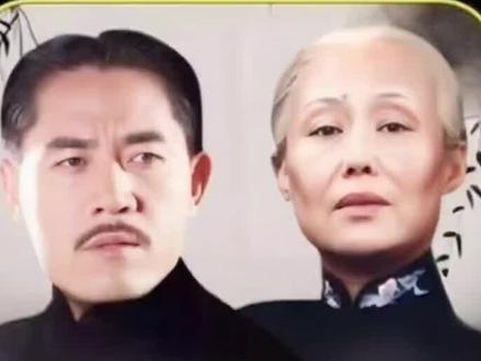 詹王爷彻底发疯!坐月子女儿被拽下床,还要掐死自己亲孙子#大宅门#经典影视 #詹王府 #大格格