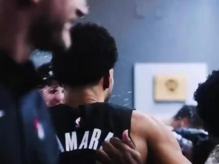 里斯赛季报销#杨瀚森 #亨德森 #开拓者 #NBA #dou+上热门