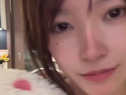 小水一号(35),新年到,小水老师来陪大家一起过年啦@小水一号 @小水二号 #美女 #小水一号 #甜妹 #直播录屏分享 #新年祝福