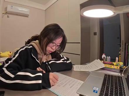 今天给九年级演示一下如何利用寒假时间速通九年级下册邪修版 #初中生#学霸秘籍#中考冲刺#中考倒计时#初中语文