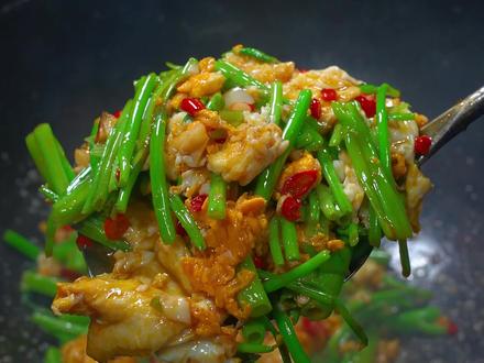 鸡蛋滑嫩,菜梗脆爽,超简单家常菜#下饭菜 #湘菜 #空心菜梗炒鸡蛋