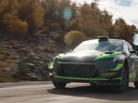 刘世豪想当领队,他真的比张弛厉害吗? #飞驰人生3 #飞驰人生 #胡先煦