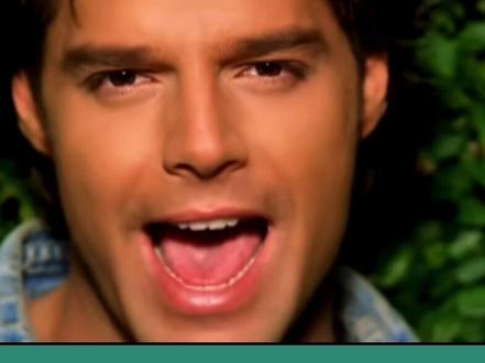 由Ricky Martin和Christina Aguilera联手演唱并录制MV的经典歌曲《Nobody Wants To Be Lonely》于2001年发行,曾获格林美最佳流行對唱提名奖。#欧美金曲 #瑞奇马丁 #经典音乐 #经典永流传