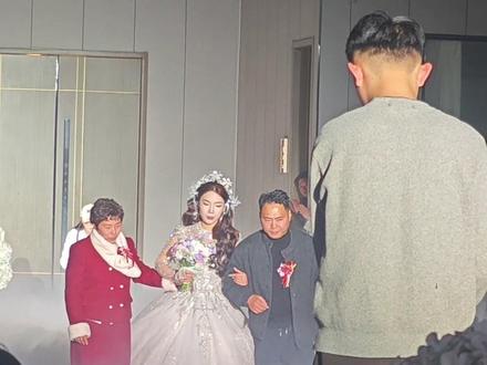 别找了,我就是加伟传媒董事长的妹夫#加伟传媒董事长 @#大圆哥