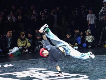 秋秋拿Juste Debout世界冠军了!!我要给他国内赛做个合集!这几年国内街舞水平进步太太太大了!好开心~#justedebout #街舞比赛 #这就是街舞 #少儿街舞 #世界冠军