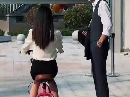 意外闪婚,我老公居然是富可敌国的亿万总裁,婚后宠她入骨!