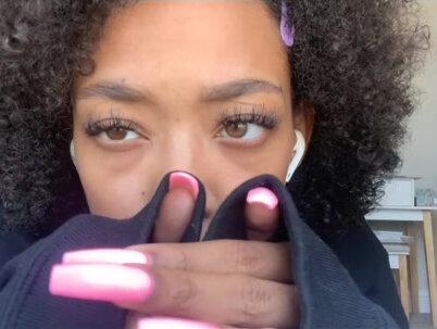 #asmr #助眠 #治愈 #催眠 #解压 #化妆 柴娜小姐姐唇釉试色手势助眠6