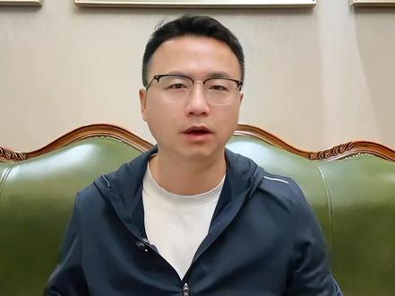 同样是AI算力,为什么工业富联涨不过光模块? #工业富联 #中际旭创 #算力 #AI #光模块