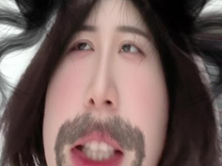 我以为跟余额宝一样收益直接到账户呢🥲买一堆现在好了也不懂还得关注