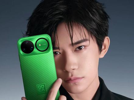 Nova15到底有几个镜头!#华为手机 #Nova15 #手机数码 #电子产品 #新密