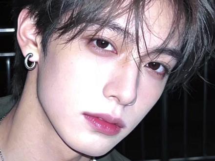 还不会这个清冷感调色的看过来 清冷感调色详细教程 清冷感调色详细参数 清冷感调色美出高级感#醒图 #醒图创作者 #清冷感调色 #清冷感调色教程 #清冷感p图教程