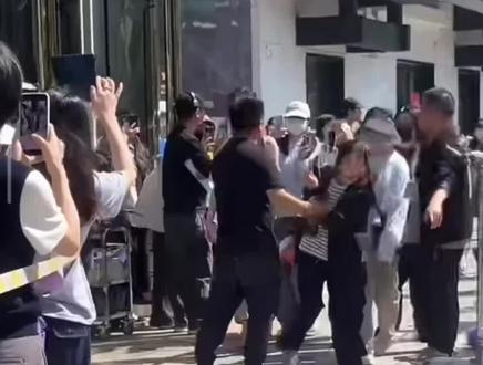 张晋宜赵振栋张洪鸣有效驯化开机大吉 期待晋宜和赵振栋老师四搭和张洪鸣老师二搭@晋宜JINY 熟人局
#张晋宜#赵振栋#张洪鸣 #有效驯化