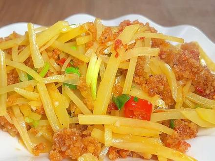 湖北地方特色菜,炸胡椒炒土豆丝 #美食教程 #炸胡天花板 #湖北特色美食 #湖北特产