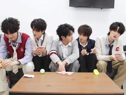 恩仔怎么也不算是一本摊开的书呢#橹穆 #王橹杰穆祉丞 #271199 #新音纪录片 #个人观点