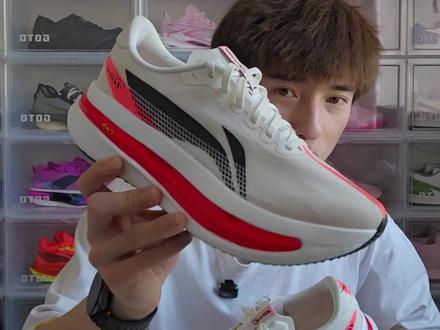 锐评赤兔9Ultra|结构和配置无法匹配?#李宁 #赤兔9ultra #跑鞋测评 #跑鞋分享 #锐评