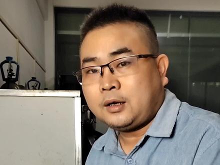 氩弧焊内角拉焊教程,氩弧焊内角拉焊不戴焊帽也是可以拉焊。#零基础教学 #氩弧焊培训 #每天分享焊接小技巧 #东莞氩弧焊培训 #厚街氩弧焊培训