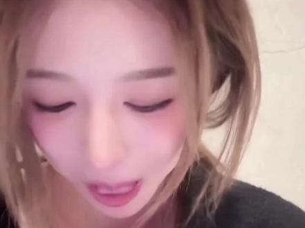 接下来是来自《扬帆吧主播》冠军树莓莓莓深情演唱在加纳共和国离婚#扬帆吧主播 #蒋一帆 #兔八哥 #树莓莓莓