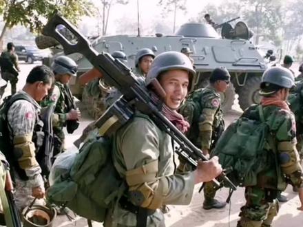 泰柬边境战争升级,中国使馆发布同胞撤离公告!#泰柬边境 #战争 #军迷发烧友 #军武零距离 #理性看世界