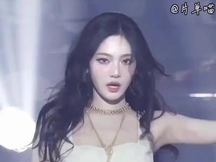 期待宁艺卓米兰时装周之行大放异彩!
#宁艺卓 #aespa #米兰 #米兰时装周 #女明星