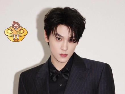 家父就这样闪耀戛纳!
田栩宁,晚上睡觉都被前途亮的睡不着吧 #甜玉米 #戛纳 #lp #txn