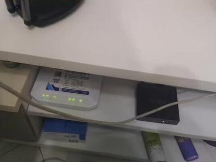 路由器wan lan复用,光猫与路由器dhcp倒挂,网络中存在两个dhcp服务,导致机顶盒获取IP不正常,引起网络卡顿,从而引起视频卡顿。