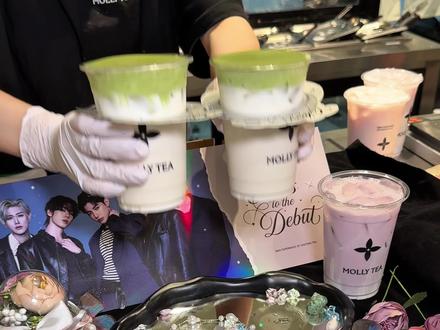 茉莉奶白应援AND2BLE出道,10多块就能喝同款,还送出道应援物料!#茉莉奶白 #茉莉奶白漂亮水 #茉莉奶白AND2BLE出道应援 #AND2BLE