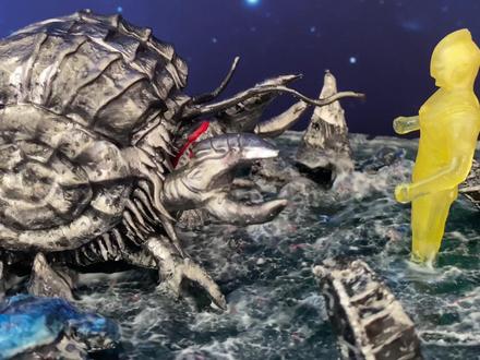 22秒做个闪耀迪迦奥特曼对战加坦杰厄,手工还原经典场景!#奥特曼