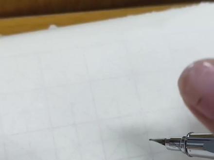 我画了一个蛋小黄#蛋小黄简笔画 #简笔画 #蛋仔派对