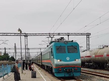 最美铁路京沪神车1461/2次(HD )#绿皮车 #铁路摄影 #火车 #铁路 #电力机车 #拍火车