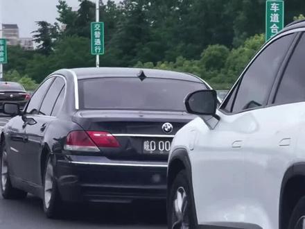 黑牌车的含金量到底有多高? #黑牌车 #交通