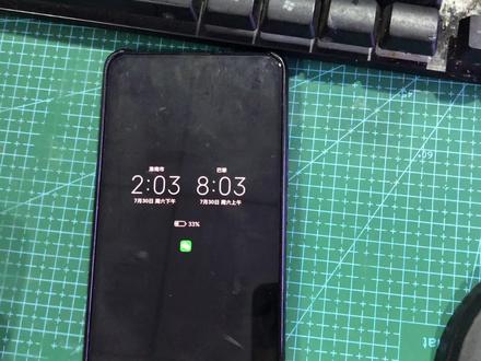 如何设置在手机上显示不同时区得双时钟 小米手机为例#小技巧你学会了吗 #手机技巧