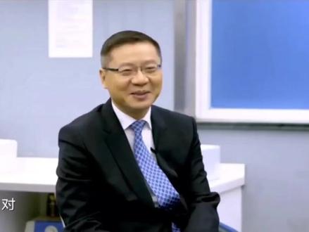 张维为:越自称有新闻自由、媒体自由的地方,越无知、越愚昧。