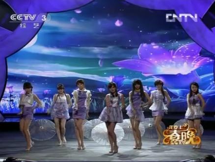 这么多年还是觉得这个填词好神好有韵味..#七朵组合 #少女时代 #gee #填词