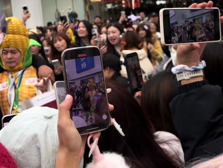 全世界都在陪着我们闹#sm痛楼 #lp #甜玉米 #场面壮观 #爱情伟大