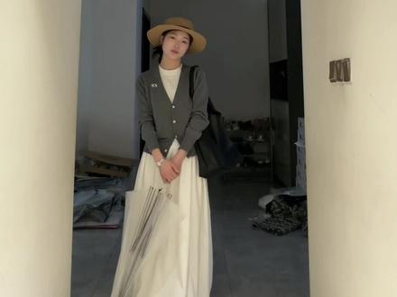 淡人的清冷感! #穿搭 #早春穿搭 #ootd穿搭 #韩系穿搭 #简约穿搭