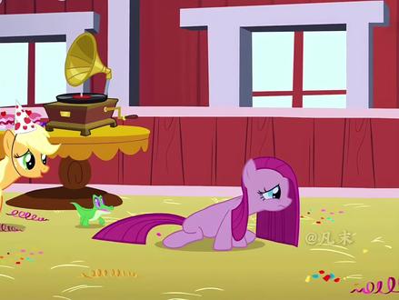 碧琪记得所有人的生日,唯独忘了自己的 #小马宝莉