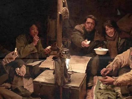 《生命树》风格突变,那声枪响后就应该收尾,让多杰的死留白或许更好