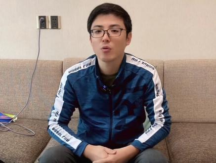 超级樊振东ALC底板怎么配正反手胶皮? 正手适配粘性胶面胶皮!反手适合蛋糕海绵套胶,如T05,白金DNA,咒语M,葡萄450等外套…#乒乓球 #知识分享 #业余爱好 #体育 #茅山大师兄