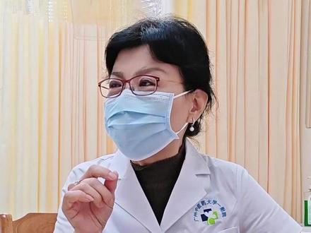 24岁看后背痘印,医生发现全是脓!还用过硫磺皂、去黑头贴?这不是痘印,是毛囊感染。
#后背痘痘 #毛囊炎 #硫磺皂的作用与功效