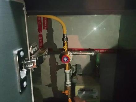 开通煤气的时候,下面有这么多开关阀门,师傅在教我,你们听懂了吗🤓🤓